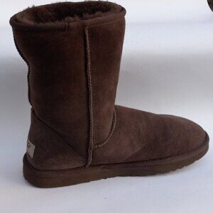 UGG Australia Brown Sheepskin and Fleece Boot Ladies 8